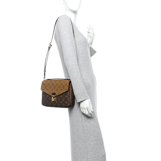 Reverse Monogram Pochette Metis