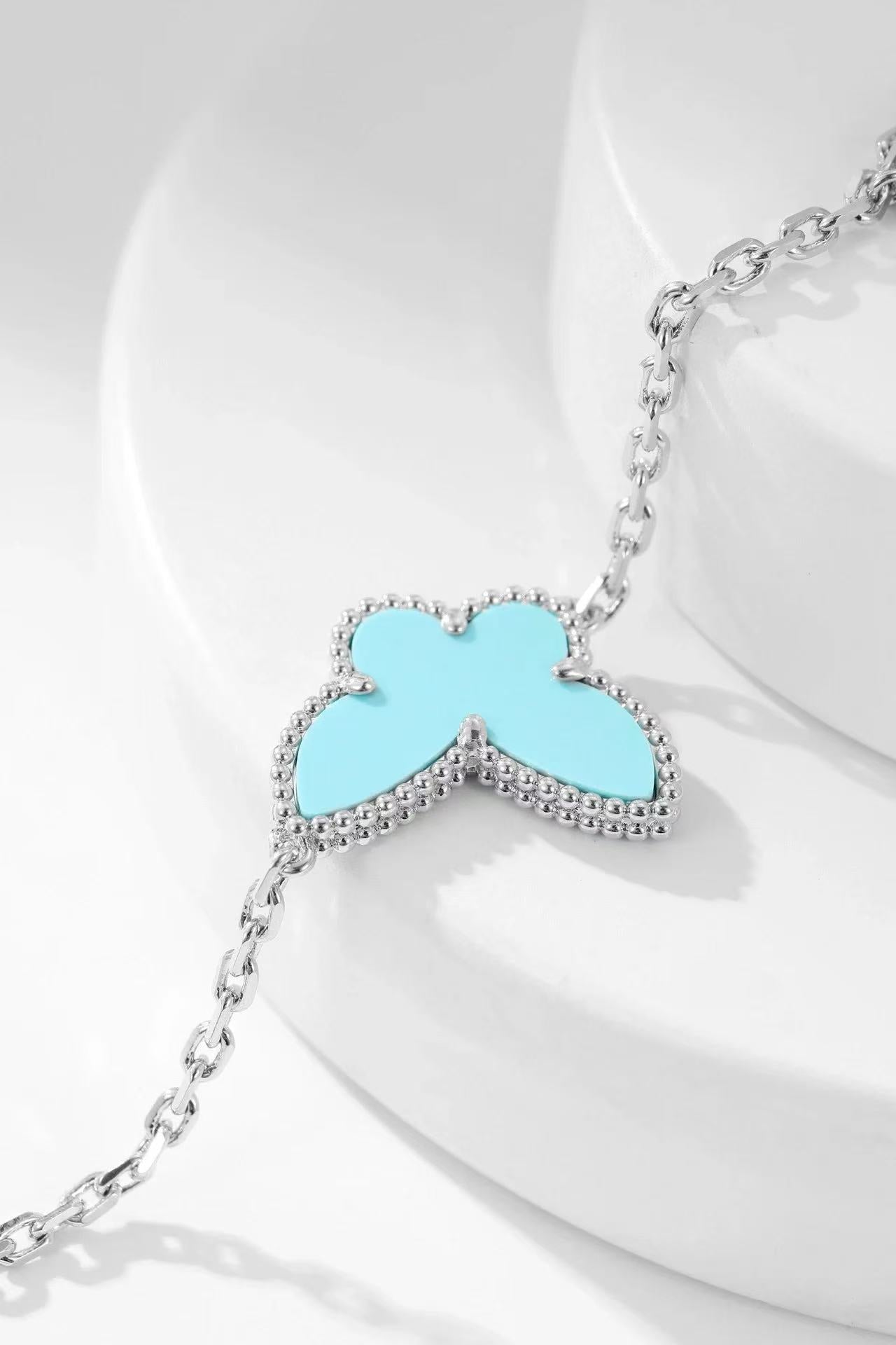 VCA Blue Braceletes 5 Motif