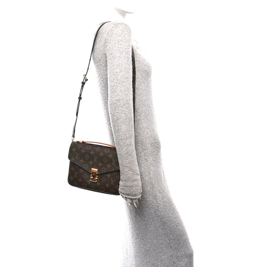 Monogram Pochette Metis