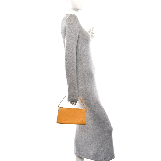 Epi Pochette Accessories 24 Tassil