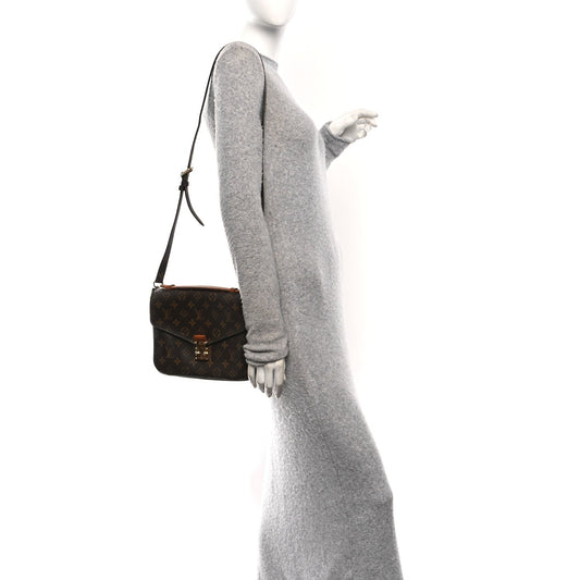 Monogram Pochette Metis