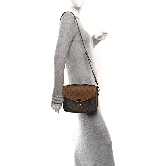 Reverse Monogram Pochette Metis