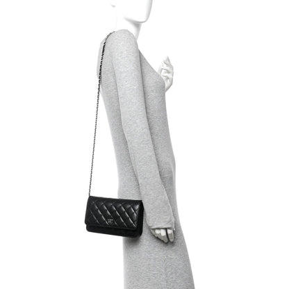 Caviar Quilted Wallet on Chain WOC Black