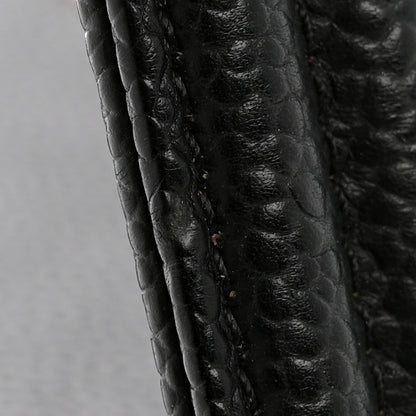 Caviar Quilted Medium Boy Flap Black