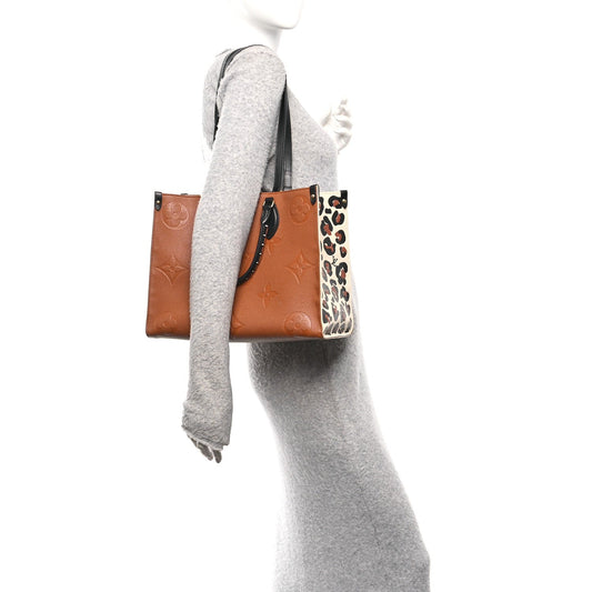 Empreinte Monogram Giant Wild At Heart Onthego MM Caramel