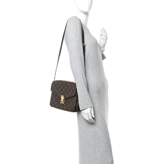 Monogram Pochette Metis