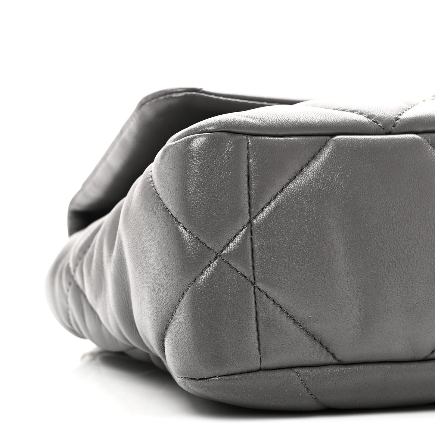 Lambskin Quilted Medium Chanel 19 Flap Grey