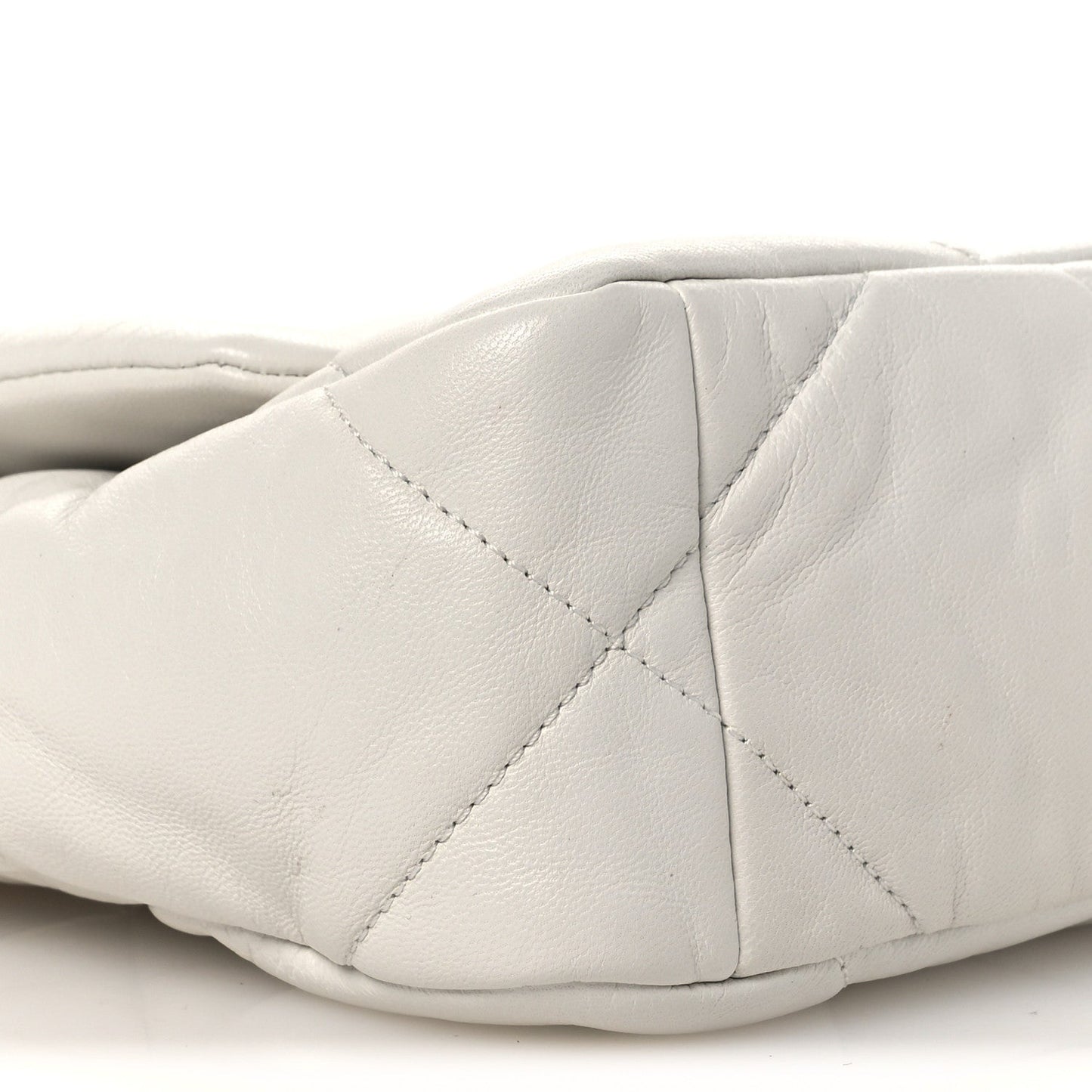 Goatskin Quilted Medium Chanel 19 Flap White