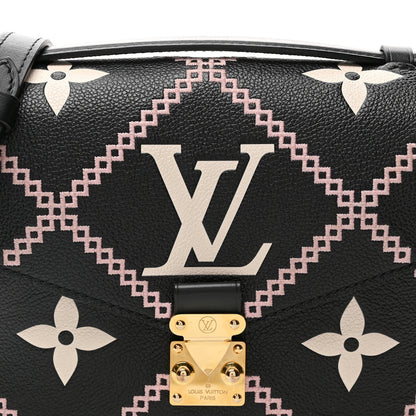 Empreinte Monogram Giant Broderies Pochette Metis Black
