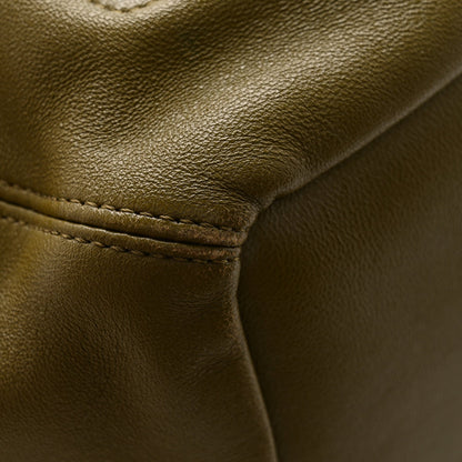 Mellow Nappa Small Squeeze Bag Olive