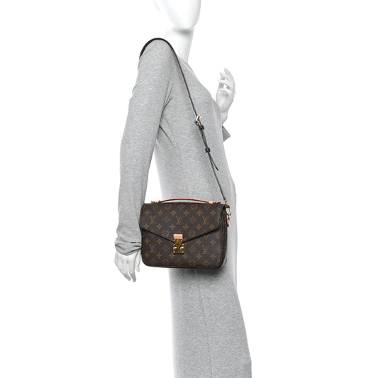 Monogram Pochette Metis